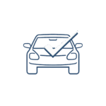 Meccanico che esegue la revisione ufficiale di un’auto in un’officina professionale.